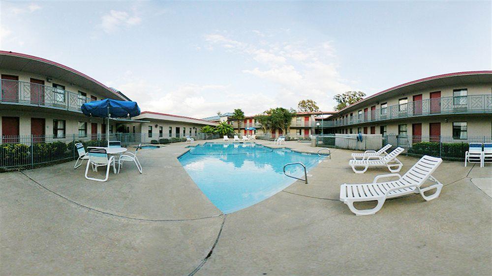 Econo Lodge Inn And Suites Of Bossier City Exterior photo